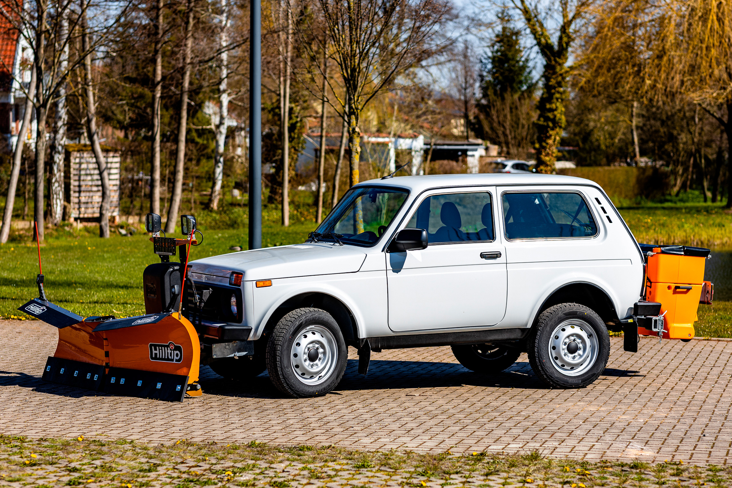 Lada Niva Legend