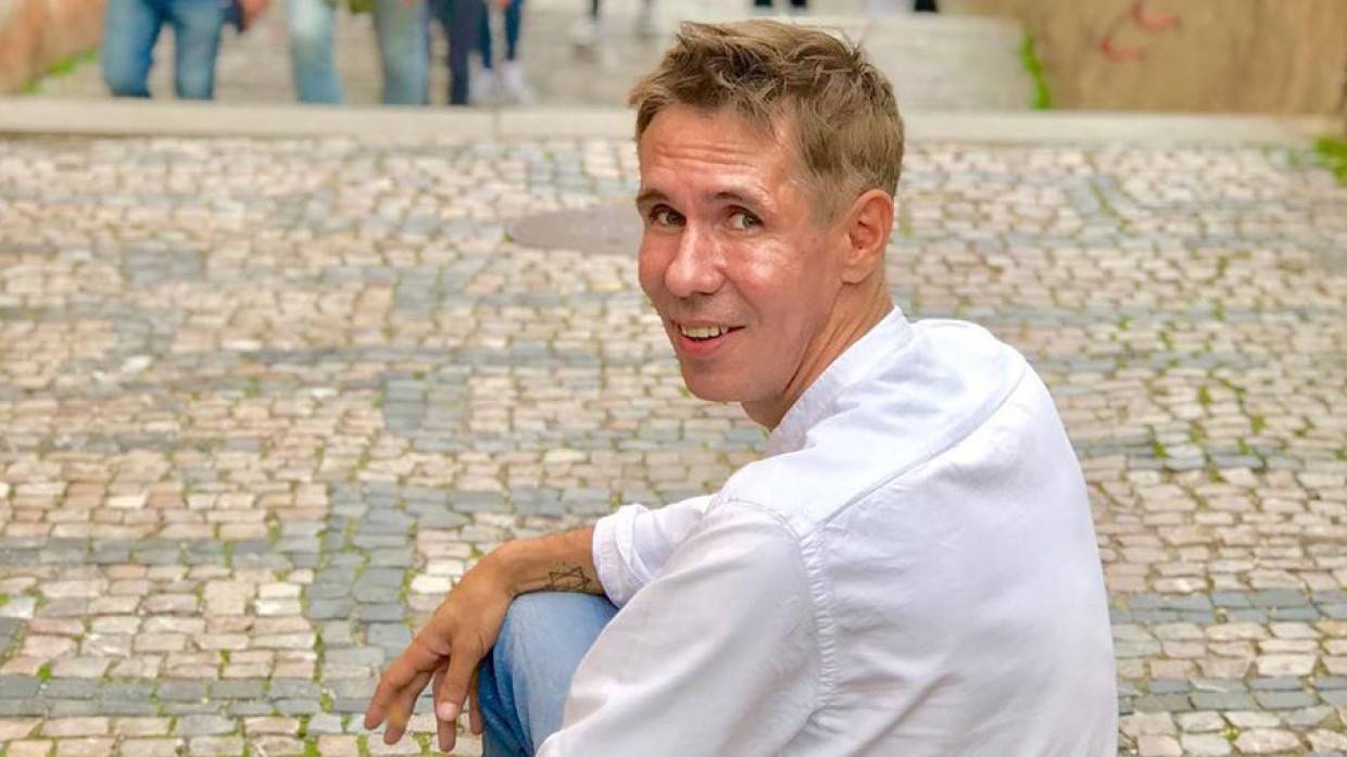 Алексей Панин с соплями прилетел в Москву