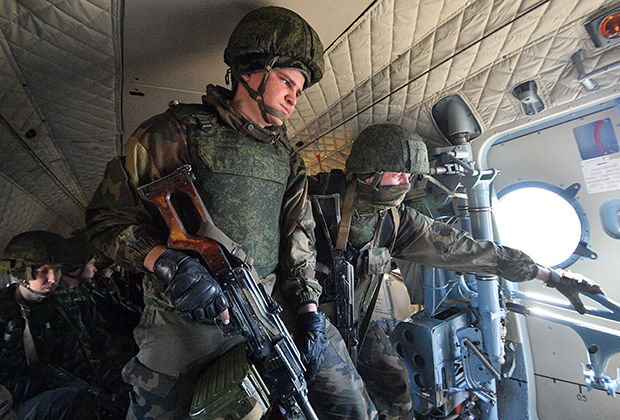 Военнослужащие Вооруженных сил Белоруссии 