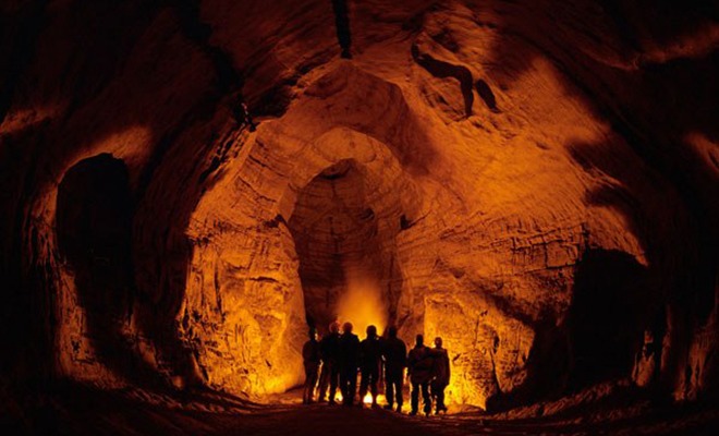 Кашкулакская пещера в Хакасии: 2000 лет она была логовом шаманов, и ее называют самой страшной в мире