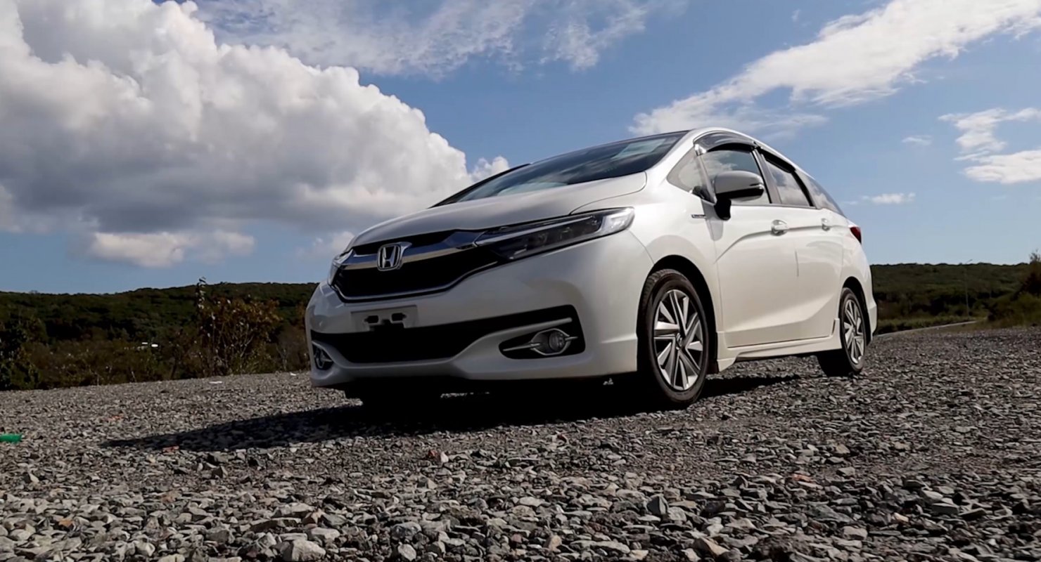 Honda Jade 2017 — незаметный фейслифтинг Honda Jade 2017 — незаметный фейслифтинг Автомобили