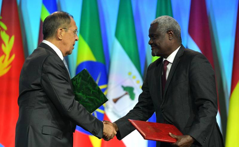 Возвращение России в Африку: геополитическая «пиар-акция» или долгосрочная политика? Возвращение России в Африку: геополитическая «пиар-акция» или долгосрочная политика? геополитика