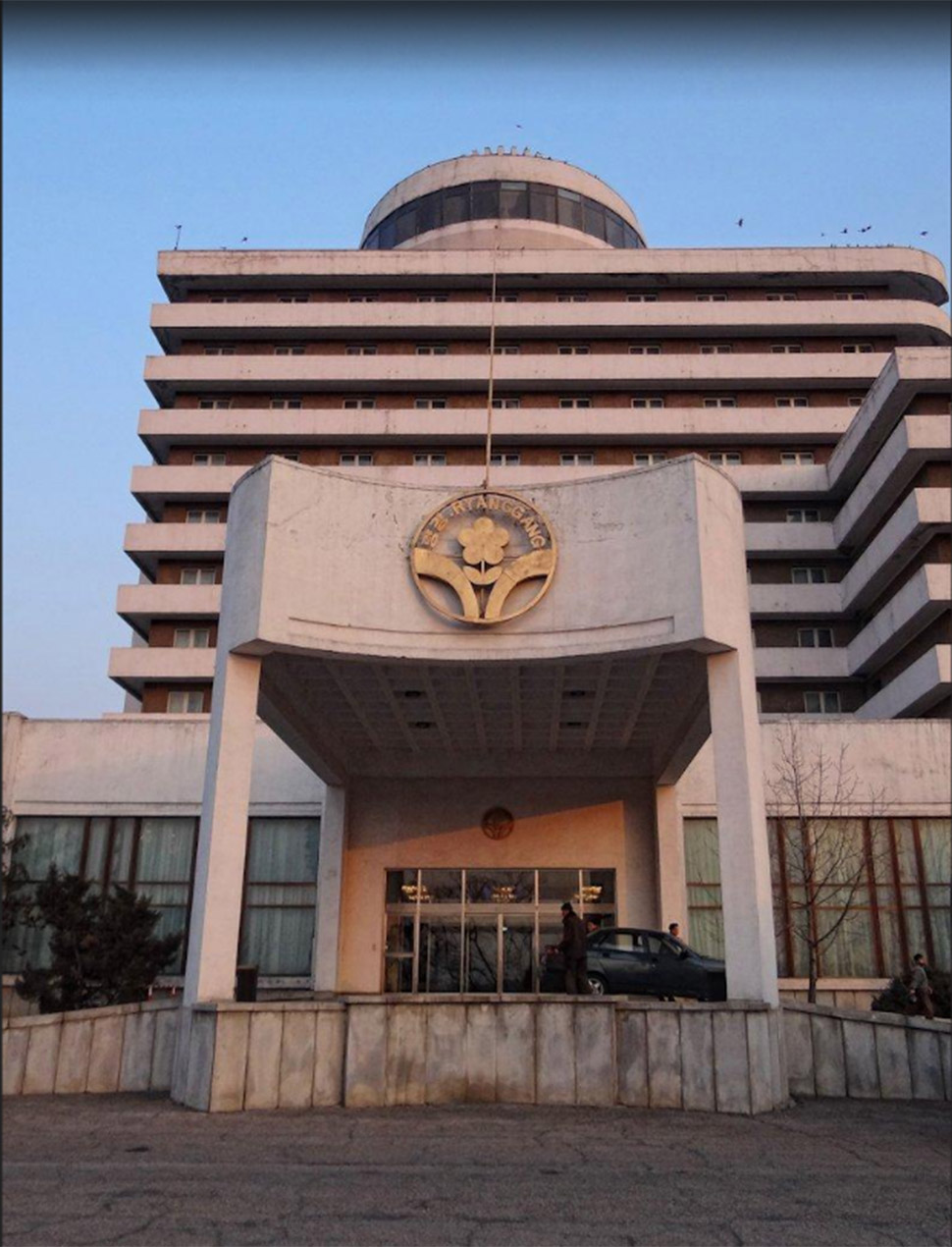 Туристы называют этот северокорейский отель тюрьмой, несмотря на его шестизвездочный рейтинг