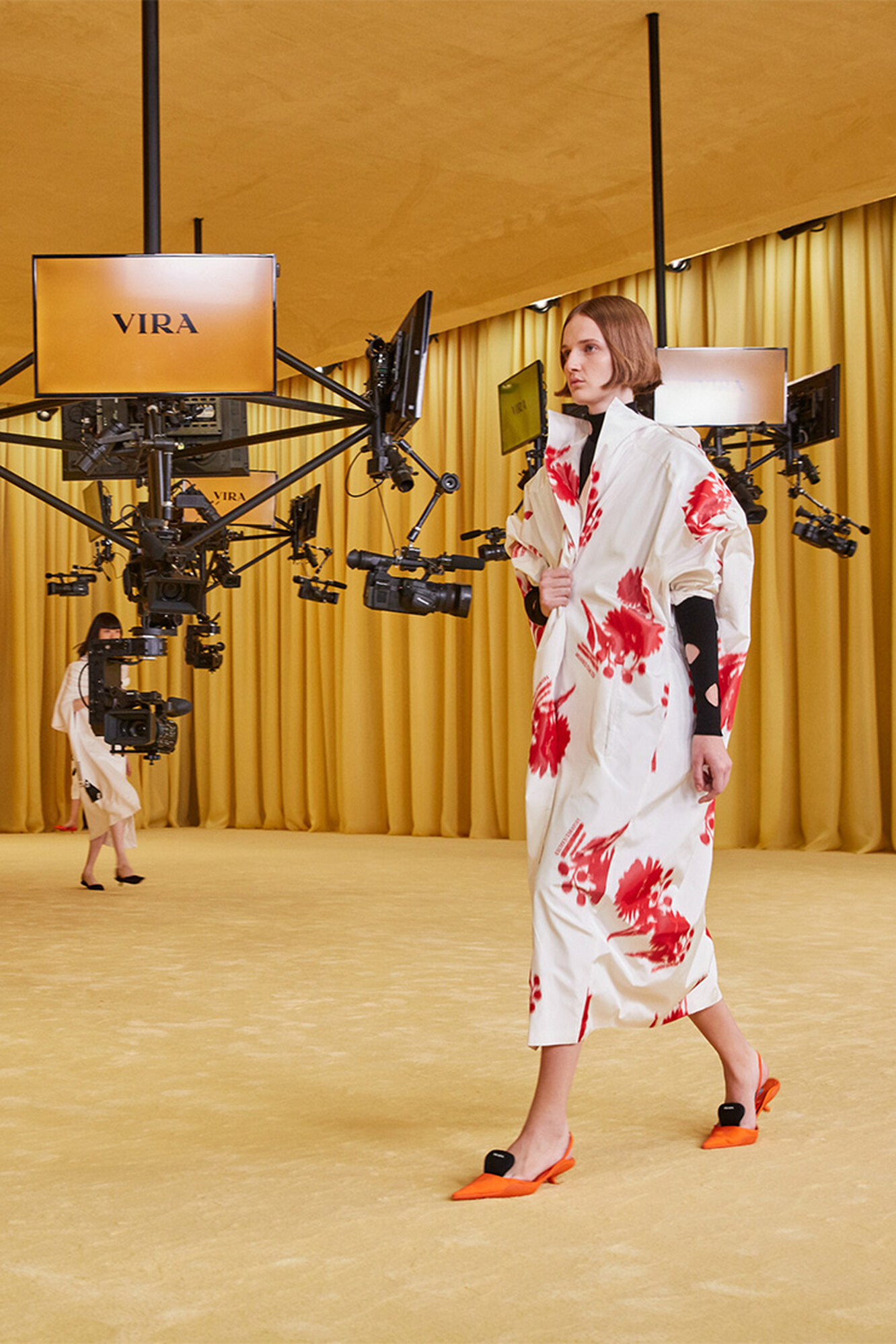 Prada весна-лето 2021