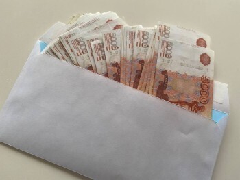 В Калуге директора УК будут судить за присвоение 14 млн рублей