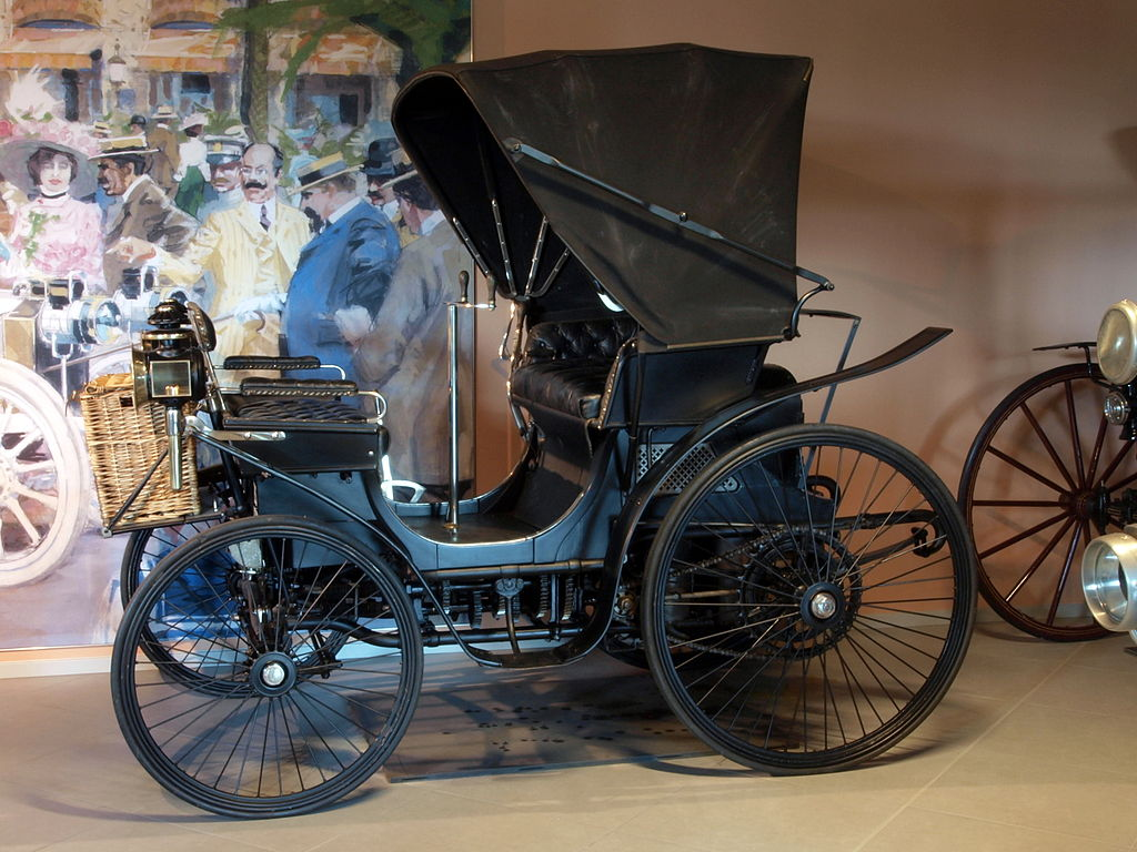 Безумные скорости Эмиля Левассора. 1897 год 1897 год,автомобили,история,Эмиль Левассор