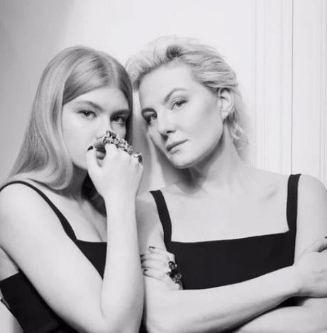 «Просто аристократки»: дочь Ренаты Литвиновой унаследовала особую красоту матери