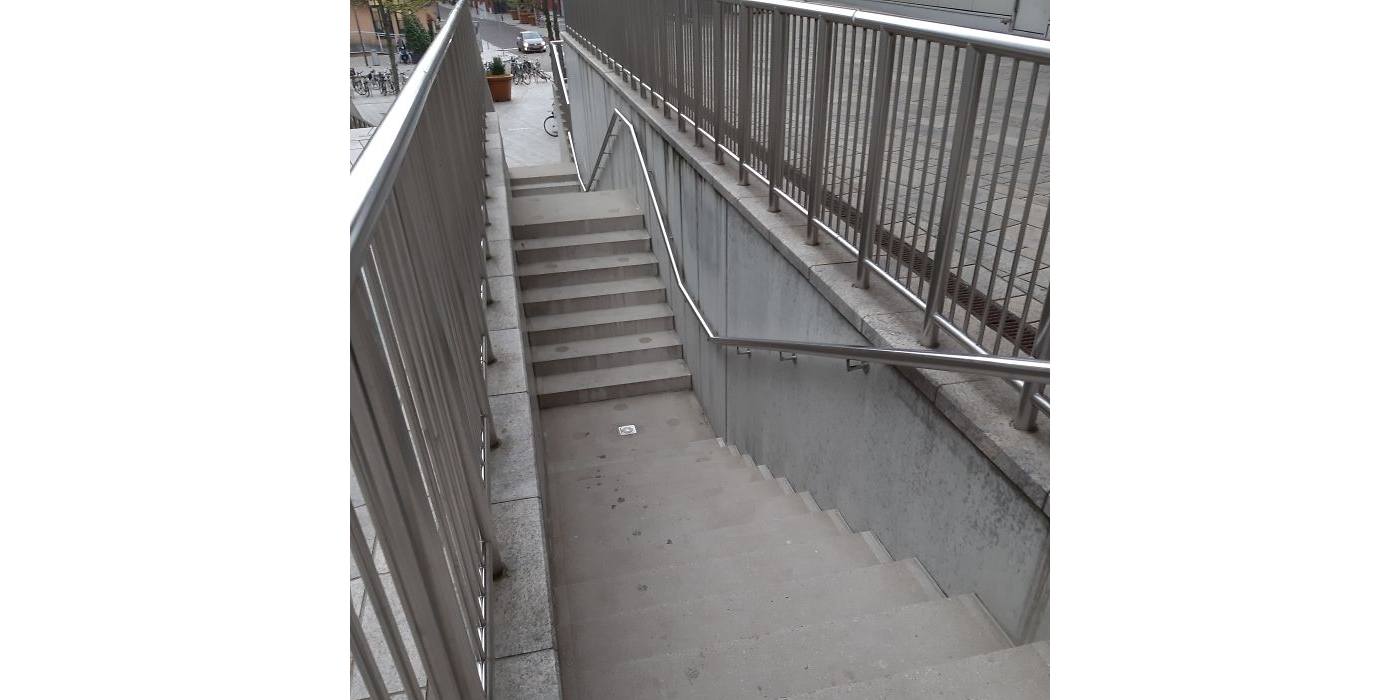 «Ты не пройдёшь!»: 30 ужасных лестниц, которые делали не для людей архитектура,ремонт и строительство