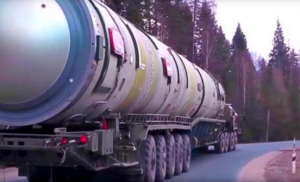 Пентагон-бандеровцам: Путин может прихлопнуть вас ядерным оружием, как мух, но мы не заступимся, у русских «Сармат» есть