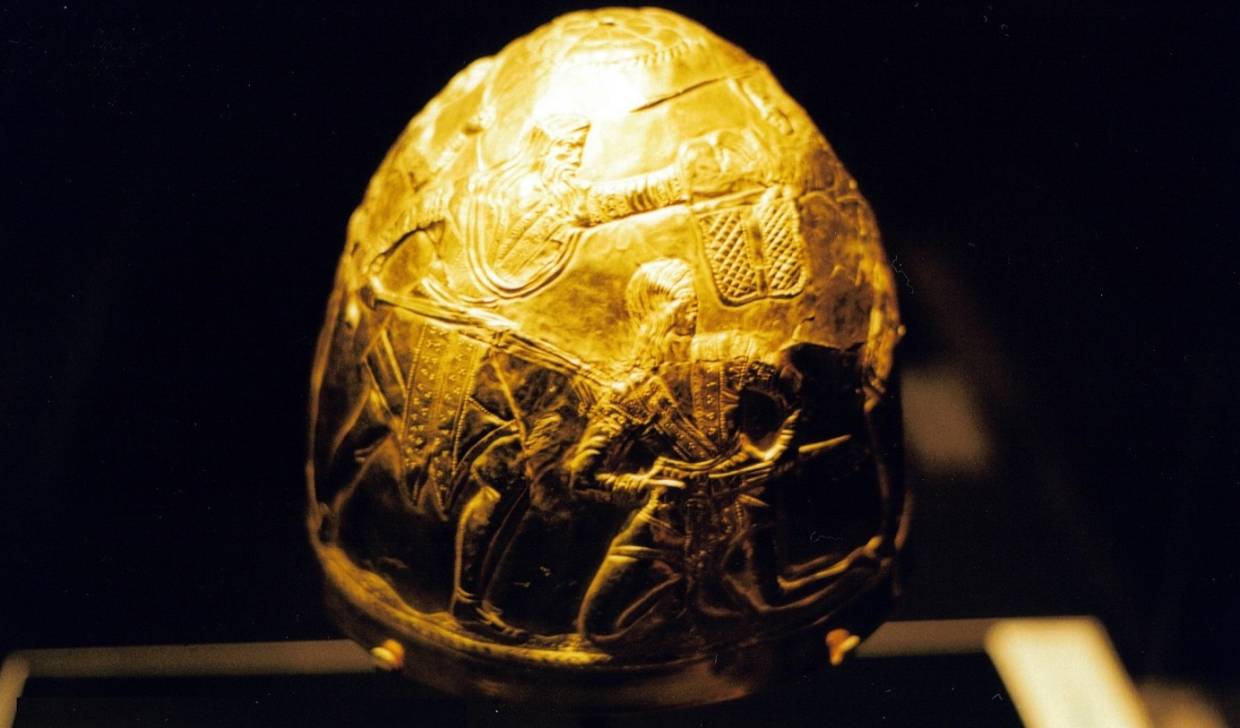 Шлем был найден в 1988 году экспедицией Донецкого госуниверситета