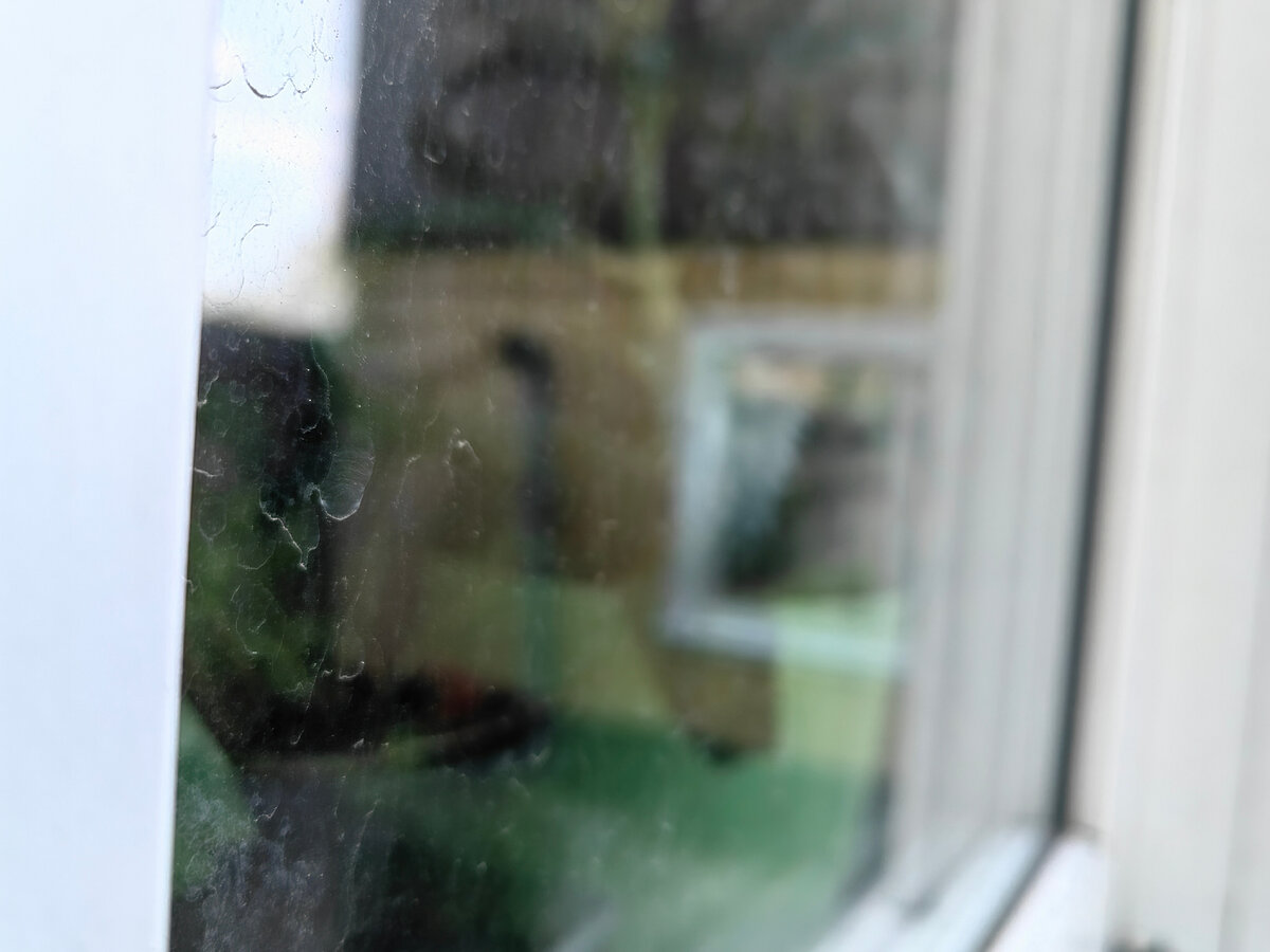 Соседка после каждого дождя перемывает окна, а мои с апреля стоят чистыми. Нужно знать одну хитрость стекла, мытья, после, раствор, дождя, поняла, сразу, мыльного, многие, только, легко, состав, чтобы, много, лучше, правилоХотите, стекол, чистые, средство, всего