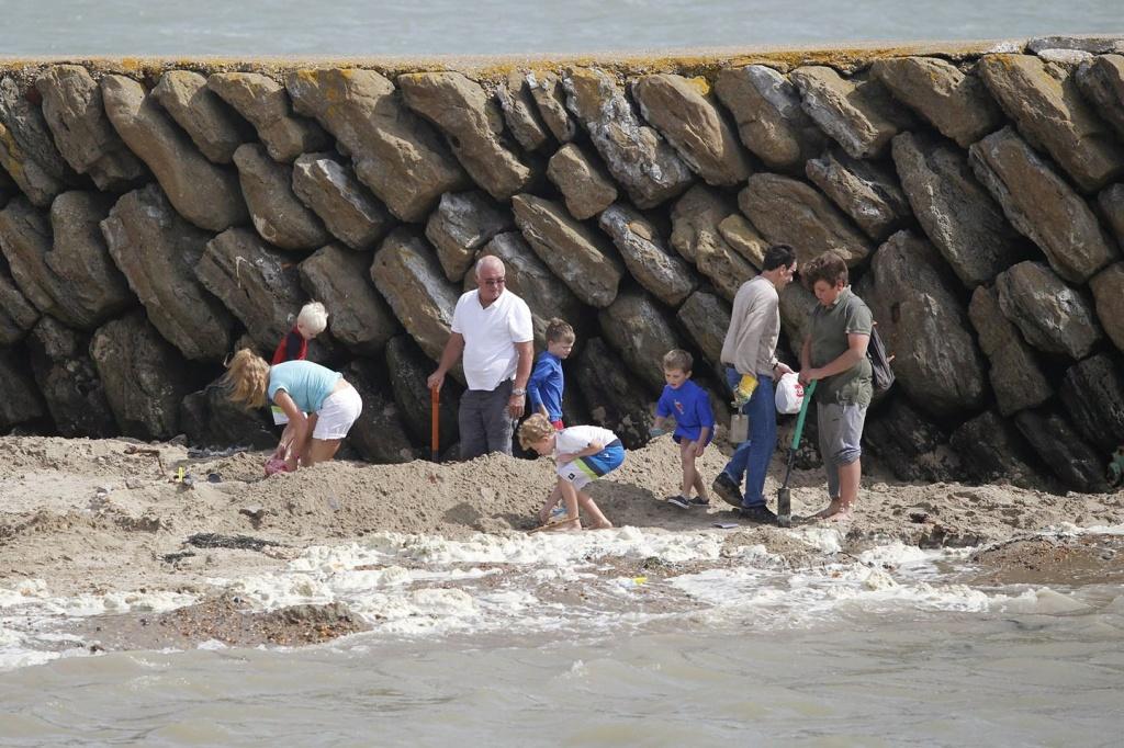 Британская золотая лихорадка на пляже Фолкстона