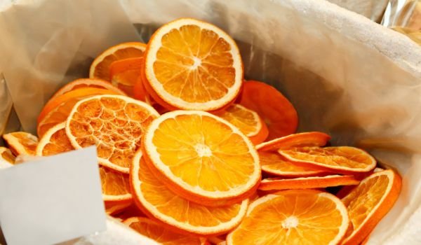 Сухофрукты вредны для зубов