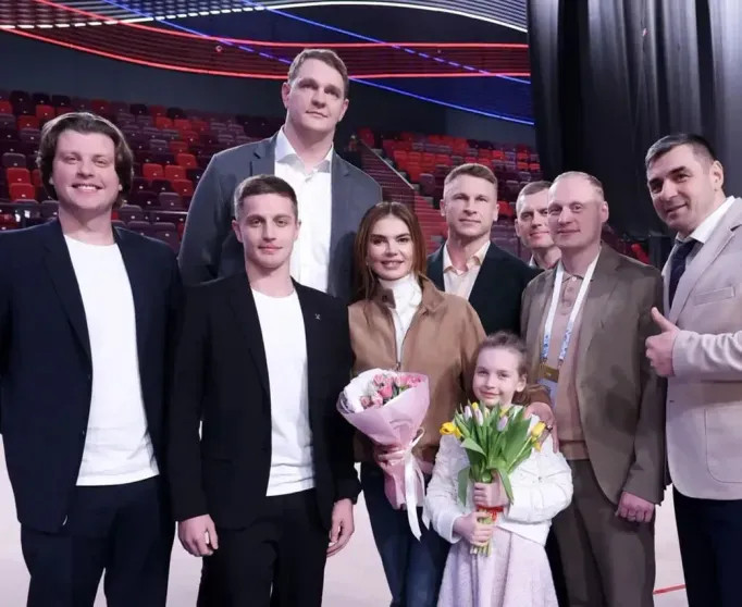 Алина Кабаева показала новый модный образ на чемпионате России по художественной гимнастике александр красных,Алина Кабаева,арин ковшов,балачинскийвоспитанницы; небесная грация,академия,г,Москва [1405113],город-курорт Сочи г,о,[95237466],г,Санкт-Петербург [1414662],г,Сочи [294728],дмитрий труненков,иван стретович,Илья Захаров,Краснодарский край [294673],мария борисова,небесная грация,академия,Новосибирская обл,[932757],россия по художественной гимнастике,софия ильтерякова,софья постригая,сурен захаров,Тимофей Мозгов,юрий постригай