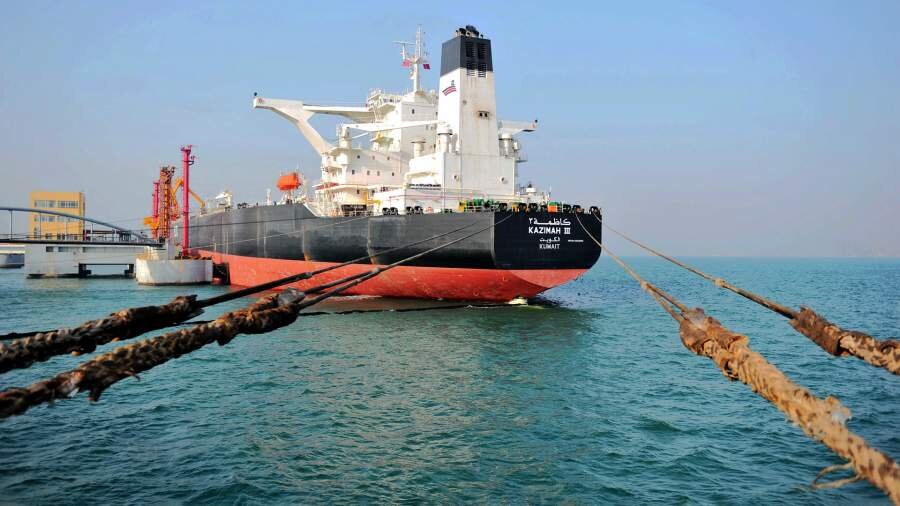 Нью-Дели откроет новую база индийских ВМС на пути следования нефтяных танкеров в Малаккский пролив.