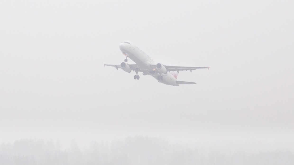 Густой туман парализовал работу аэропорта Южно-Сахалинска Происшествия