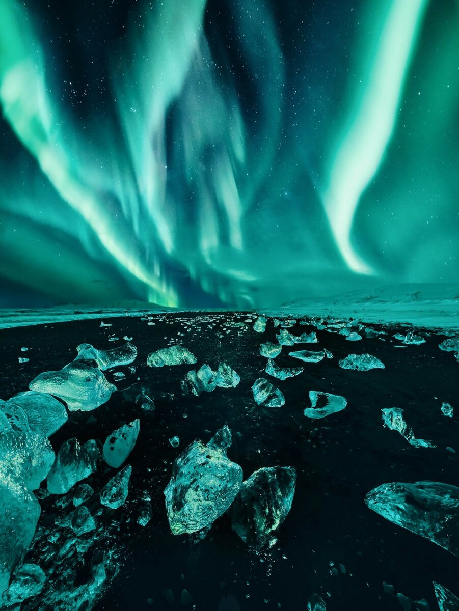 «Алмазный пляж». Ледниковая лагуна Йёкюльсаурлоун, Исландия. Автор Кристина Макеева