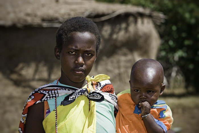 Почему у африканцев темная кожа, если все темное нагревается на солнце гораздо сильнее жизненное