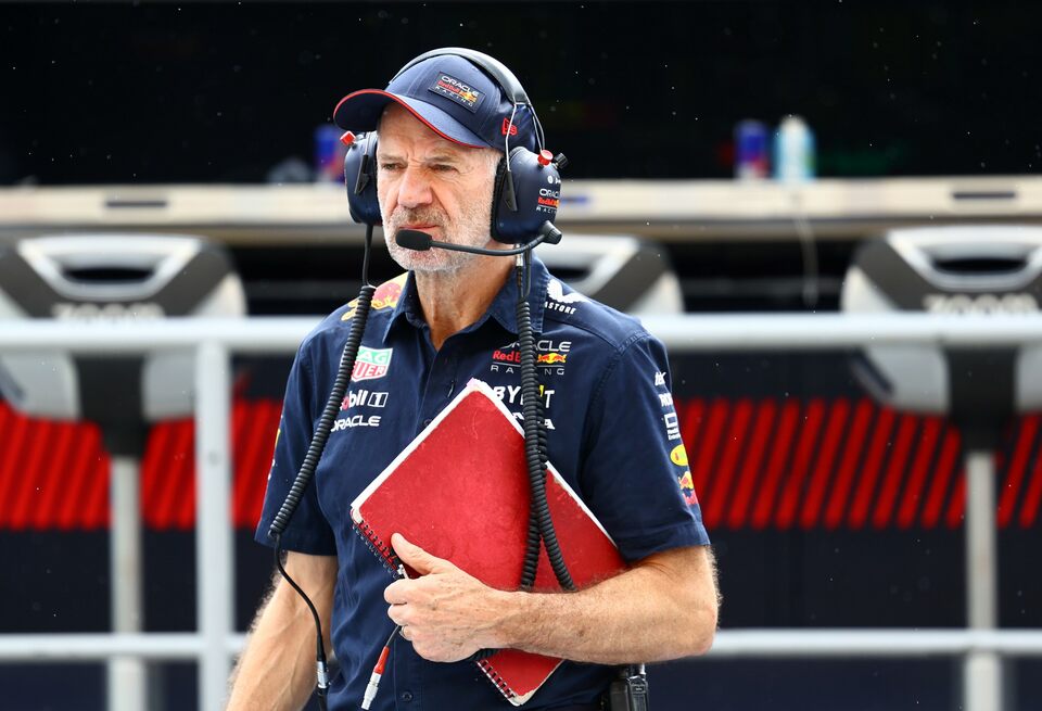 В Red Bull Racing прокомментировали слухи об уходе Ньюи из команды