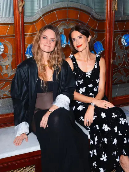 Аня Чиповская, Александр Рогов, падчерица Ивана Урганта Эрика Кикнадзе, Александр Гудков и Ксения Собчак в модных образах на ужине The Blueprint платье, Ольга, Ксения, Александр, Собчак, надела, Prada, появилась, Чиповская, позировала, ЧиповскаяАня, ИсаковаВиктория, КарпутьОльга, СерябкинаКатя, Кищук, Виктория, Кикнадзе, СтаршенбаумОльга, СоловьёваИрина, Мухина