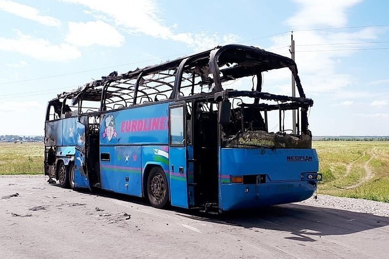 Казахстанец спас полсотни человек из горящего автобуса в России Казахстанец спас полсотни человек из горящего автобуса в России дорога, казахстан, пожар, спасение