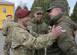 Военные инструктора США продолжат обучение ВС Украины