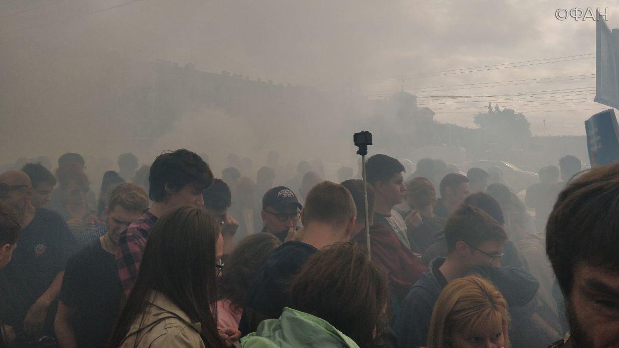 Навальный и его соратники прокололись, сделав ставку в Петербурге на наркомана Резника