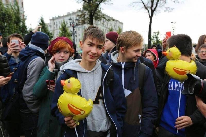 Секта «свидетелей ухода Путина» Секта «свидетелей ухода Путина» других, власти, кстати, Путина», оппозиция, которой, секты, сейчас, работы, сроков, президентских, постулат, взглянем, Поэтому, выборов, крайне, является, России, фактически, Сменяемость