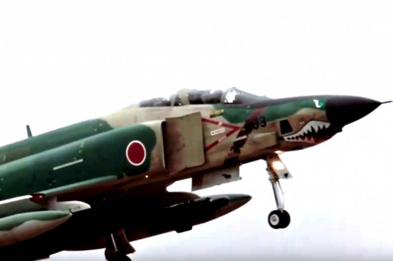 Конец эпохи «Фантомов»: Япония завершает эксплуатацию истребителей F-4EJ самолетов, Японии, самообороны, авиации, японской, «Kai», поколения, McDonnell, Япония, самолеты, эскадрильи, эскадрилья, разведывательной, «Фантомы», «Фантомах», пятого, составе, Воздушных, более, Mitsubishi