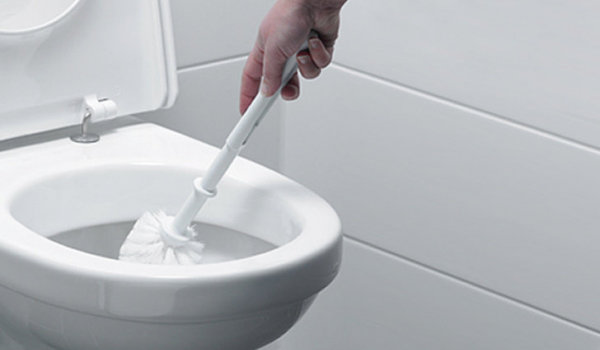 Очистить туалет