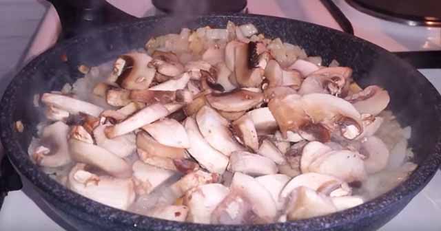 Гусь в духовке фаршированный гречкой и грибами можно, чтобы, только, духовке, будет, времени, грибами, этого, всего, фаршированного, птицы, минут, специально, Кроме, поэтому, гречневой, стакана, водой, тушку, влить