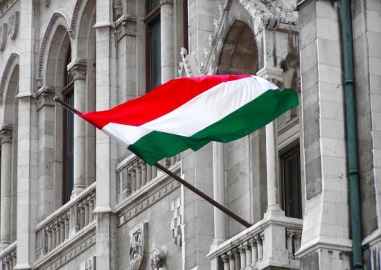 «Закарпатье наше»: глава МИД Венгрии поставил Киев на место – выдача венгерских паспортов не нарушает закон Украины 