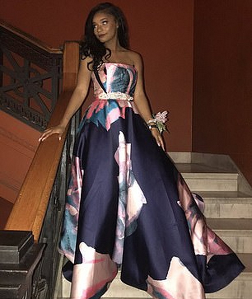 Девушке не с кем было пойти на выпускной, и она позвала дедушку истории из жизни