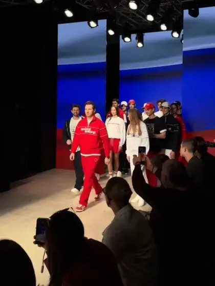 Сыновья миллиардеров Зияда Манасира и Бориса Ротенберга вышли на подиум на Неделе моды в Москве Манасир, РотенбергРоман, Sasha, внучка, также, Дайнеко, Бориса, участие, Андрей, Бондарчук, Москве, вышли, МанасирНапомним, Алексы, Виктории, Фёдора, Светланы, Виктория, дебютировали, марки