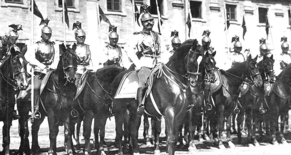 Как гвардейских кирасир «действиям пикой» и рубке шашкой учили