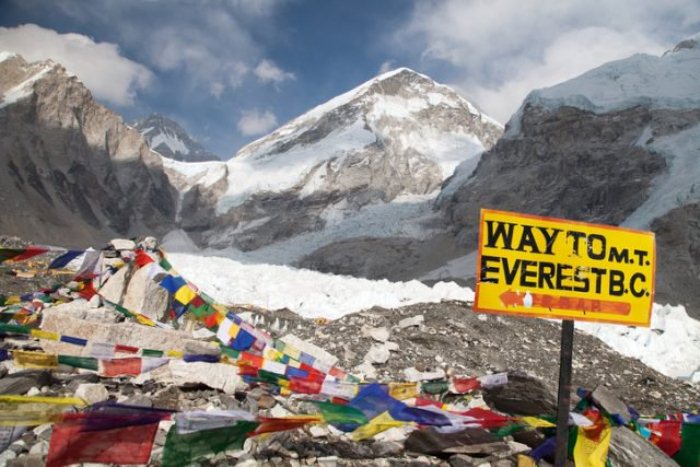 Ся Бойю - безногий альпинист, покоривший Эверест