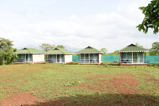 Delux tents at Sterlings Durshet Nature Lodge