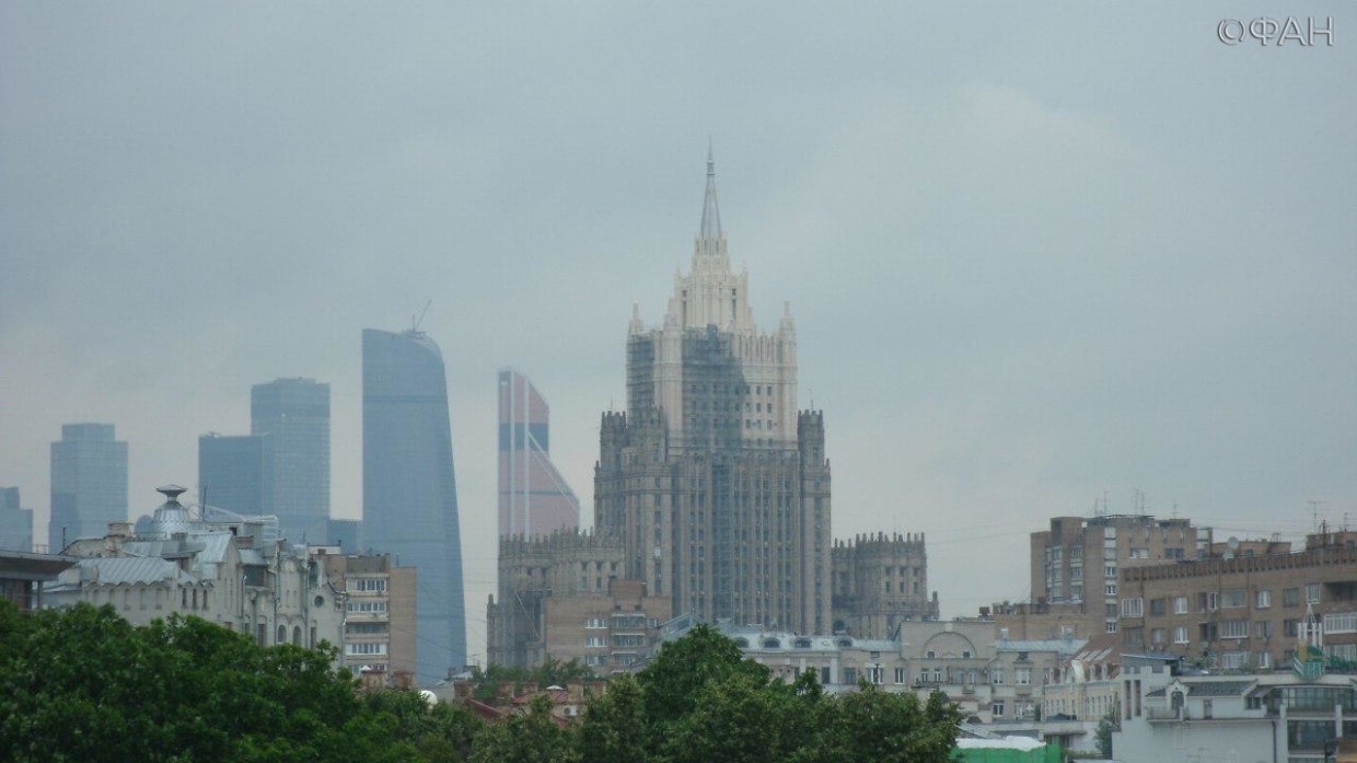 Хамовники и Арбат стали излюбленными районами для покупки домов звездами Москвы