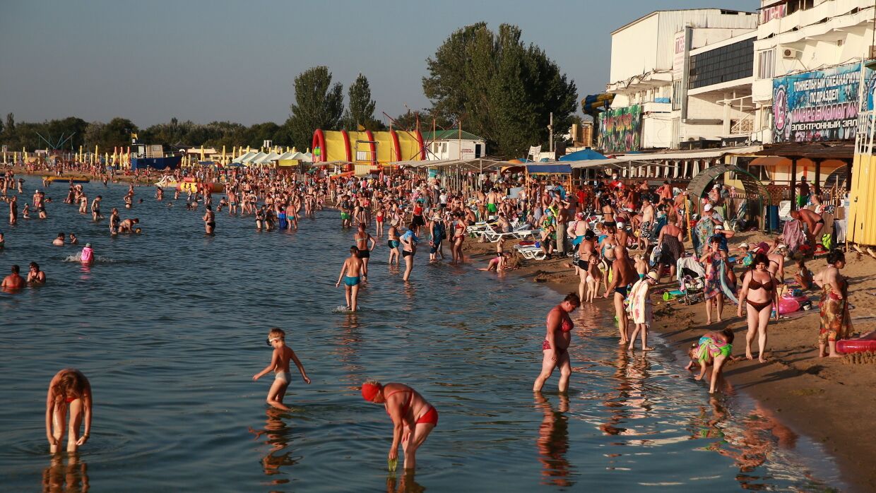 Центральный городской пляж анапа. Пляж анапа витязево август 2021. Витязево пляж 2022. Анапа пляж джемете люди. Анапа лето 2023.