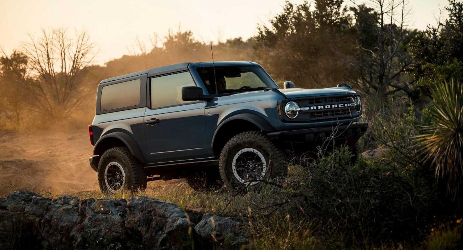 Ford      Bronco   
