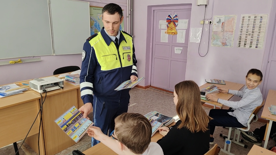 Госавтоинспекция Невьянска готовит детей к безопасным весенним каникулам