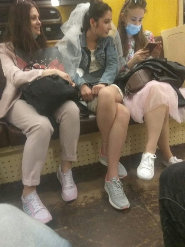 Самые странные пассажиры подземки смешные картинки,фото-приколы,юмор