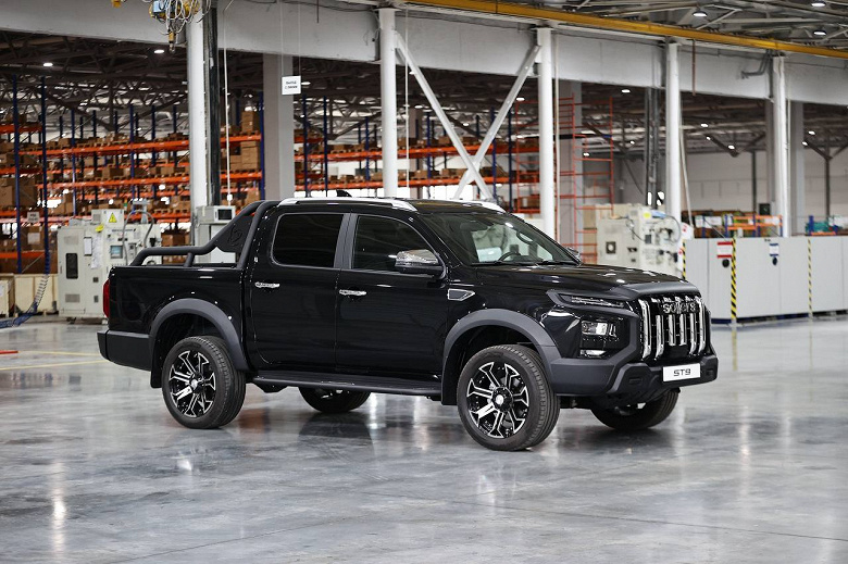 Отечественный 224-сильный рамный внедорожник с корнями Toyota, который будут собирать на УАЗе. Линии для сборки Sollers ST9 уже готовы