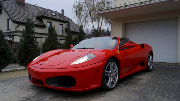 Автопарк Рамзана Кадырова: какие машины имеются в коллекции президента Чечни Автопарк Рамзана Кадырова: какие машины имеются в коллекции президента Чечни