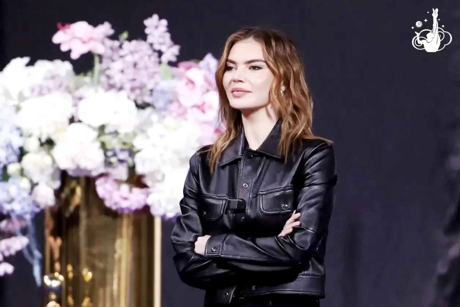 Твидовая юбка и кожаный пиджак: в Сети обсуждают новые образы Алины Кабаевой на чемпионате России по художественной гимнастике Кабаева, Алина, художественной, чемпионка, «Небесная, грация», России, гимнастике, Кабаевой, гимнастики, спортсменка, гимнасток, После, олимпийская, делать, академии, воспитанниц, чемпионки, Алины, спортсменки