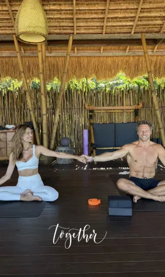 Конная прогулка на побережье и йога: Алессандра Амбросио отдыхает с бойфрендом в Индонезии Амбросио, вместе, Алессандра, ПалмерАлессандра, отдыхает, Палмер, возлюбленным, компанией, Баком, отношений, подругиДо, близкие, бойфренд, спутников, среди, 45летняя, большой, Ванкувере, показала, соцсетях