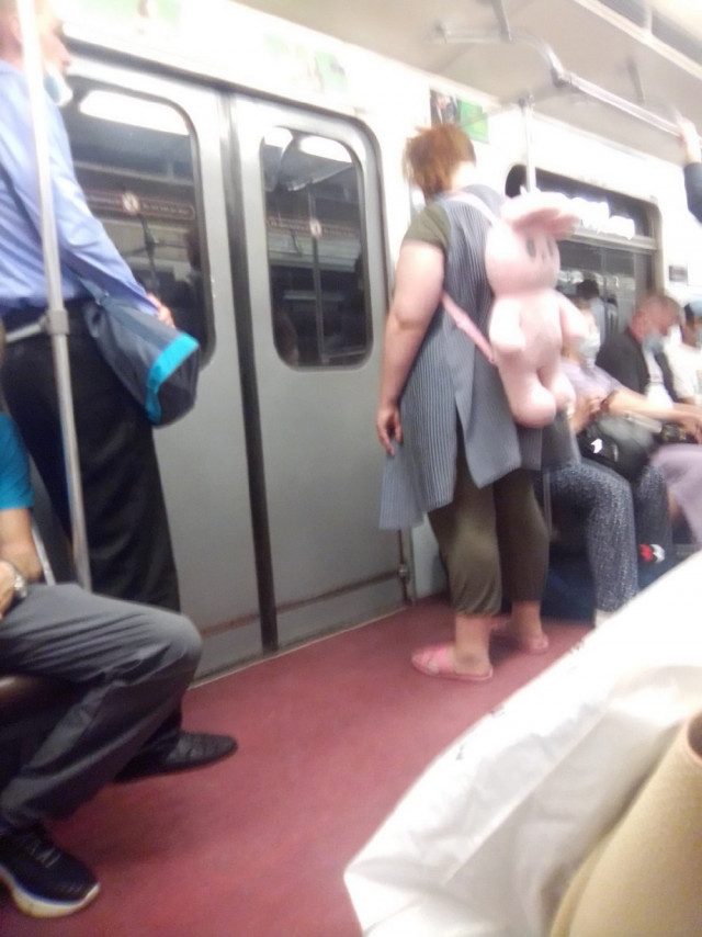 Самые странные пассажиры подземки смешные картинки,фото-приколы,юмор