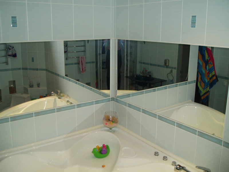 Как сэкономить на плитке в ванной: 6 практичных идей ванной, можно, плитку, плитки, только, использовать, стены, расходы, мозаику, шторка, потолка, зеркало, решение, интересное, очень, хлопотным, обоями, людей, Занятие, творческихЛистовое