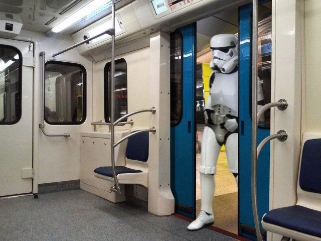 Самые странные пассажиры подземки смешные картинки,фото-приколы,юмор