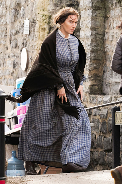 Кейт Уинслет и Сирша Ронан на съемках новой исторической картины в Англии Кейт Уинслет и Сирша Ронан на съемках новой исторической картины в Англии Кино